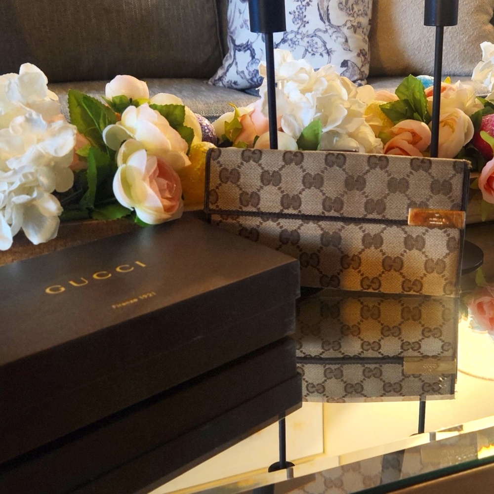 Authentic Gucci GG Brown Canvas Monogram Long Folded Continental Wallet w Box